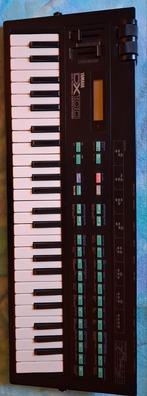 Yamaha DX-100 FM Synthesizer, Gebruikt, Midi-aansluiting, Yamaha, Overige aantallen