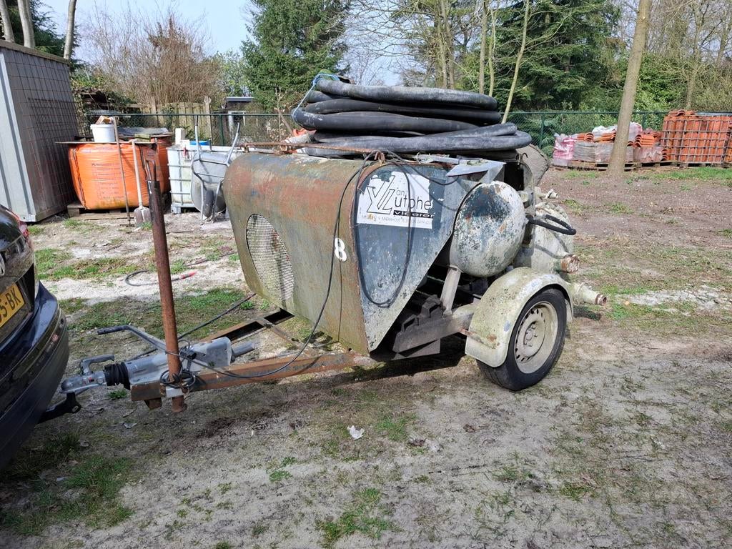 Bredel vloerenpomp cementdekvloer, Doe-het-zelf en Verbouw, Betonmolens, Ophalen