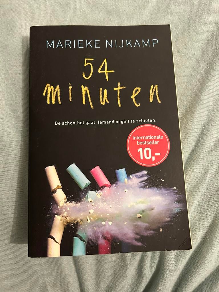 Thriller boek: 54 minuten, Boeken, Ophalen of Verzenden, Zo goed als nieuw