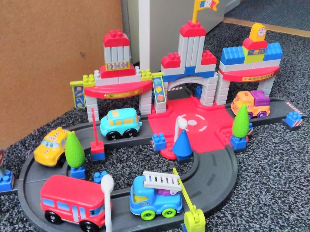 Garage van Abrick, met veel extra 's, nog netjes en schoon!, Ophalen, Zo goed als nieuw