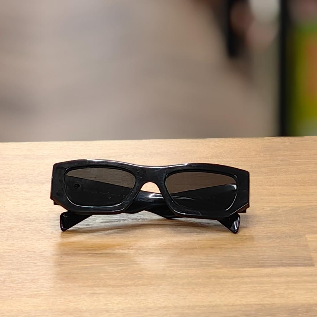 Prada PR A01S Zonnebril | Zwart - Prima!, Sieraden, Tassen en Uiterlijk, Zonnebrillen en Brillen | Heren, Prada, Zo goed als nieuw