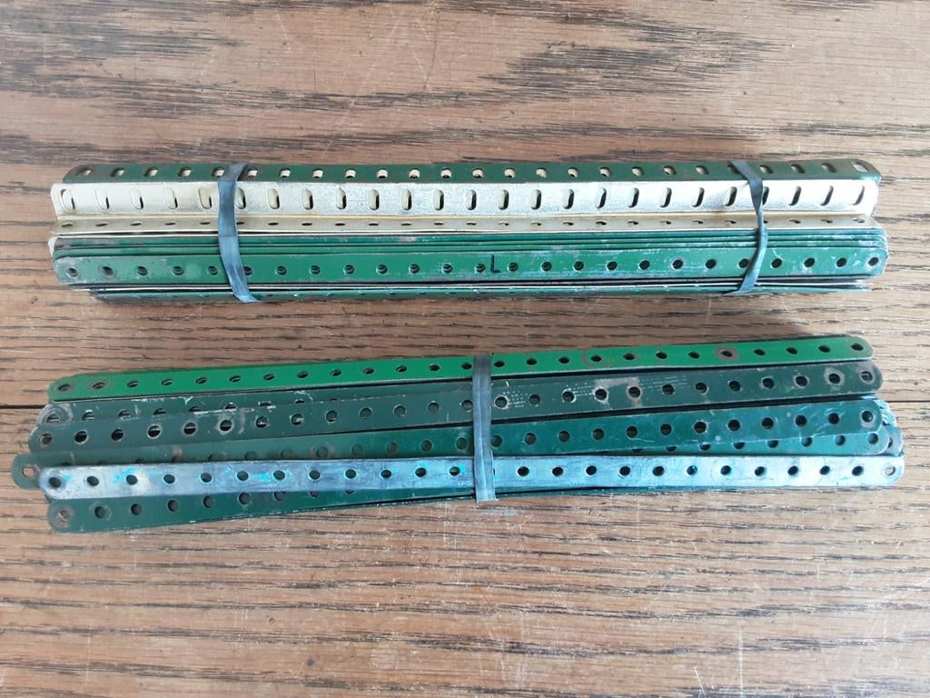 Te koop, Partij strips en hoekbalken, +/- 4kg., Ophalen of Verzenden, 1:50 tot 1:144