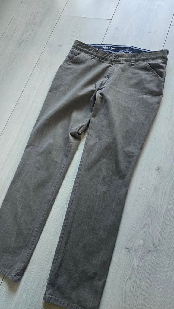 Mooie heren pantalon Maat 34/32, Kleding | Heren, Bruin, Tailor & Son, Maat 56/58 (XL), Ophalen of Verzenden