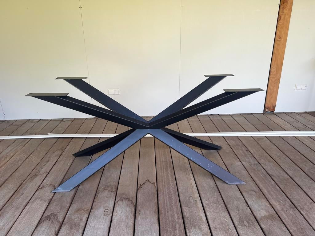 Zwarte metalen tafelpoot - Spider design, Ophalen, Tafelpoot, Gebruikt, 100 tot 150 cm