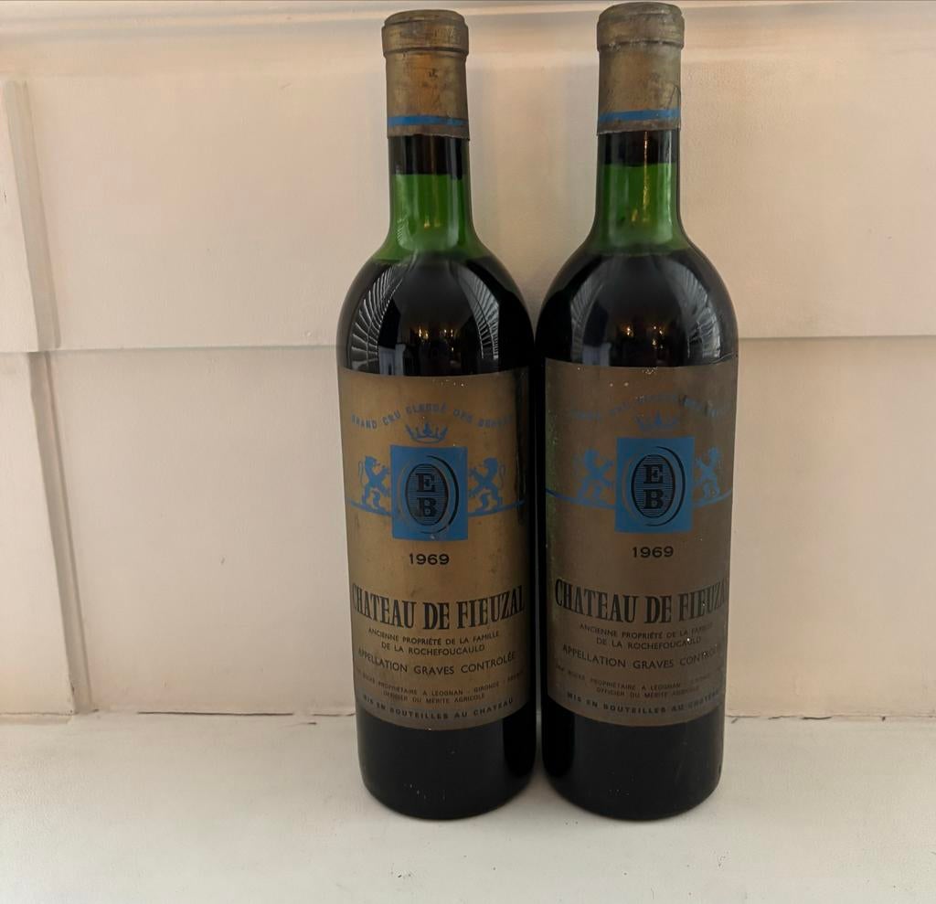 Château de Fieuzal 1969 - Twee flessen rode wijn, Verzamelen, Ophalen of Verzenden, Gebruikt, Frankrijk, Rode wijn