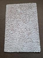 Zacht crèmekleurig vloerkleedje, Gebruikt, 50 tot 100 cm, Crème, Rechthoekig