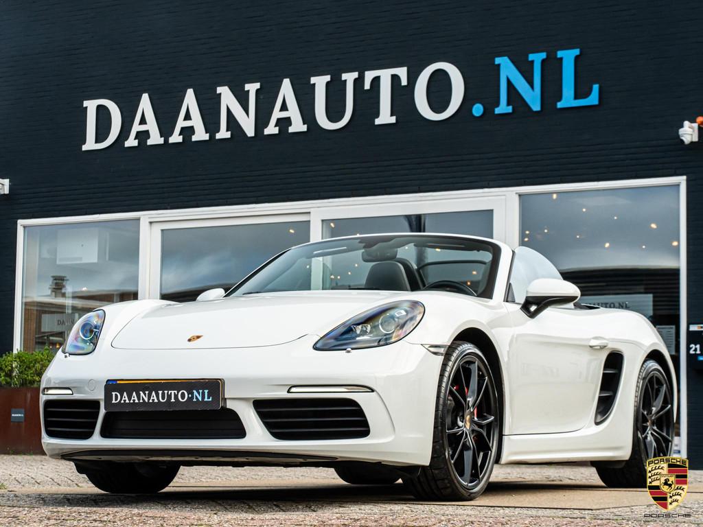 Porsche 718 Boxster 2.0 Porsche Approved Apple CarPlay PDLS, Auto's, Porsche, Automaat, Achterwielaandrijving, Gebruikt, 4 cilinders