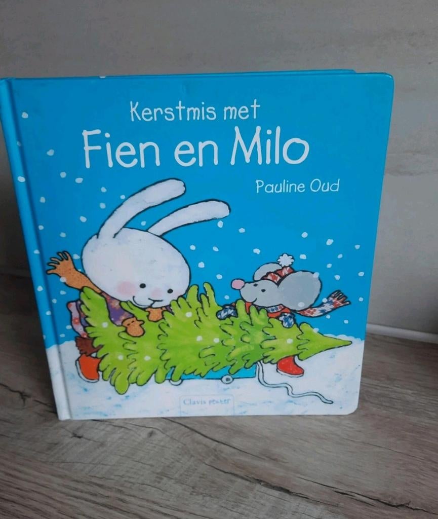 Kerstmis met Fien en Milo - Pauline Oud, Boeken, Kinderboeken | Baby's en Peuters, Ophalen of Verzenden, Zo goed als nieuw, Pauline Oud