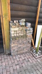 Gratis stenen / bestrating, Tuin en Terras, Ophalen, Gebruikt, Beton, Klinkers