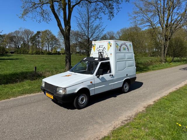 Fiat Fiorino 1.7 D IJscowagen / Verkoopwagen, Auto's, Oldtimers, Voorwielaandrijving, Overige carrosserieën, 60 pk, 1 stoelen