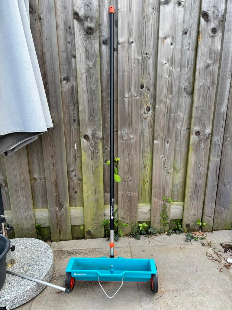 Gardena graszadenstrooier, Ophalen, Zo goed als nieuw