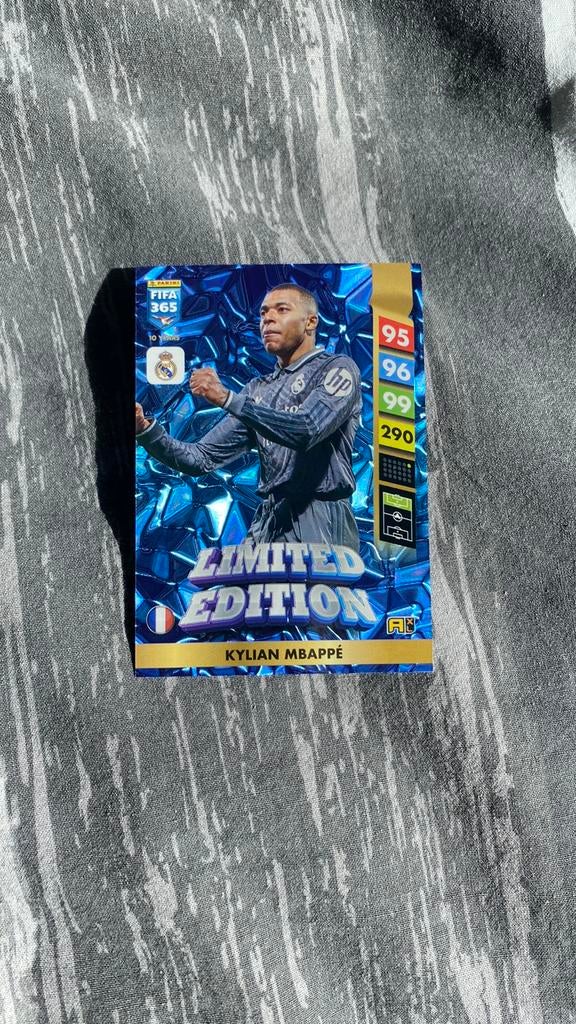 Limered edition Mbappe voetbal kaart, Hobby en Vrije tijd, Stickers en Plaatjes, Ophalen of Verzenden, Zo goed als nieuw, Plaatje