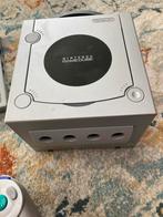Nintendo GameCube met Mario Kart Double Dash en 2 controller, Spelcomputers en Games, Spelcomputers | Nintendo GameCube, Ophalen