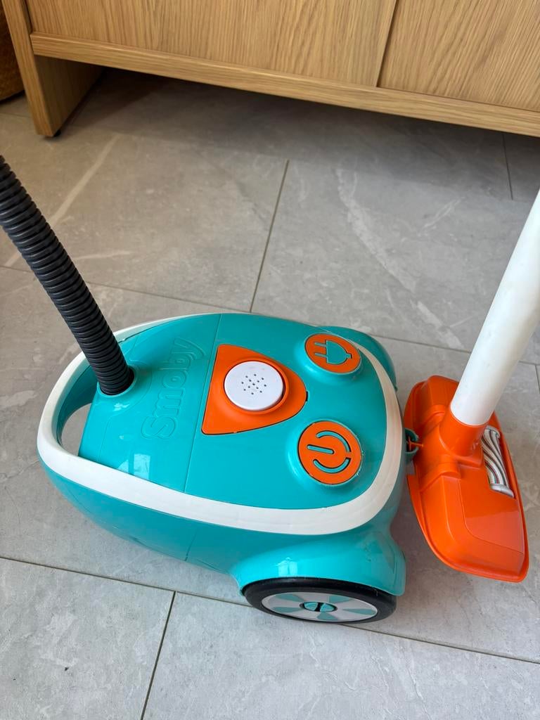 Speelgoed stofzuiger, Ophalen, Zo goed als nieuw, Kunststof