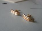 Tricolour Tijdloze 14 kar Gouden oorbellen Zeeuwse Boedel, Ophalen of Verzenden, Zo goed als nieuw, Knopjes of Stekers, Goud