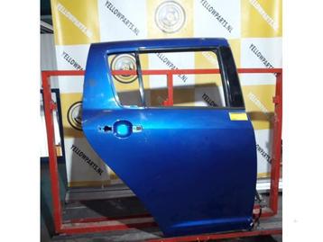 Portier 4Deurs rechts-achter van een Suzuki Swift (ZCG) beschikbaar voor biedingen