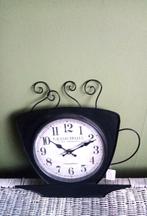 Countryfield wandklok koffiekop theekop zwart metaal, Huis en Inrichting, Verzenden, Nieuw, Analoog, Wandklok