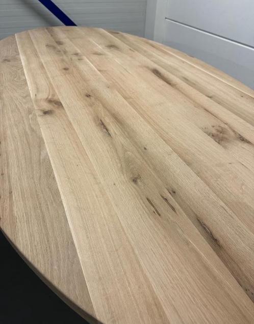 Verschillende eiken eettafels met matrix onderstel., Huis en Inrichting, Tafels | Eettafels, Nieuw, 100 tot 150 cm, Vijf personen of meer
