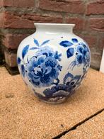 Delfts Blauwe Vaas Porceleyne Fles Bloemmotief, Antiek en Kunst, Antiek | Vazen, Ophalen of Verzenden