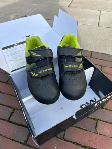 Northwave Core Junior Fietsschoenen Maat 38 beschikbaar voor biedingen