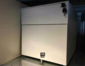 Ladeblok Triupmf 2 Laden (1 hangmap + 1 materiaal lade) beschikbaar voor biedingen