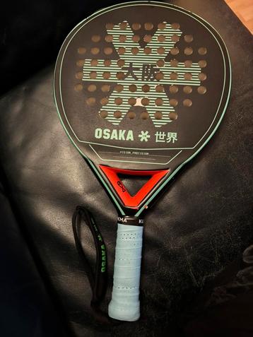 Padelracket Osaka beschikbaar voor biedingen