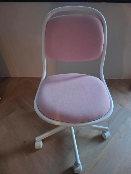 Roze Kinderbureaustoel - In hoogte verstelbaar, Huis en Inrichting, Bureaustoelen, Zo goed als nieuw, Bureaustoel, Roze, Ergonomisch
