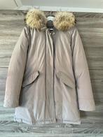 Woolrich dames jas maat M, Kleding | Dames, Jassen | Winter, Maat 38/40 (M), Beige, Ophalen of Verzenden, Zo goed als nieuw