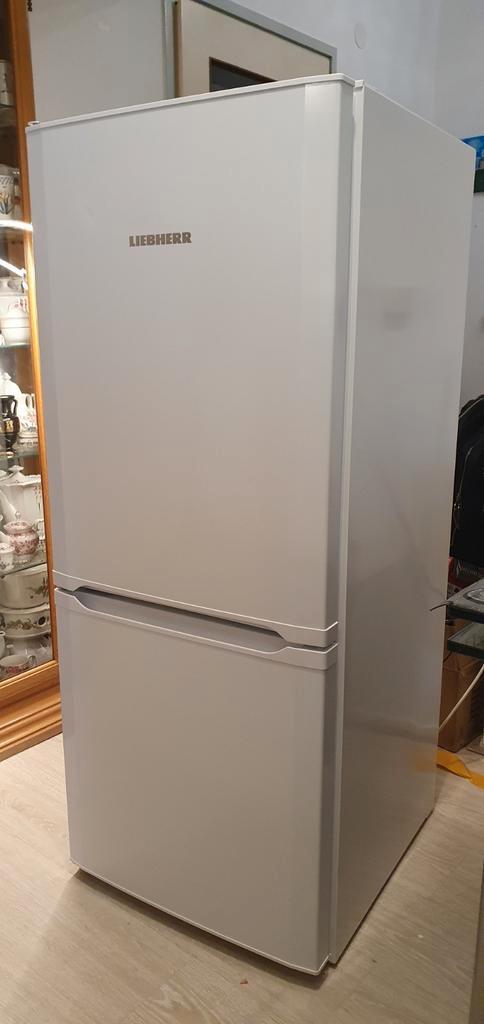 Koelkast met vrieskast liebherr (kf6), Witgoed en Apparatuur, Koelkasten en IJskasten, Zo goed als nieuw, 45 tot 60 cm, Ophalen