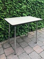 Retro tafeltje keukentafeltje, Huis en Inrichting, Ophalen, RETRO-Industrieel, Gebruikt, Metaal of Aluminium
