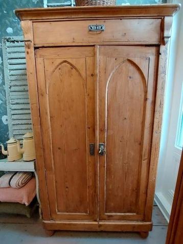 Oud Grenen Meidenkast - 30% opheffingskorting! beschikbaar voor biedingen