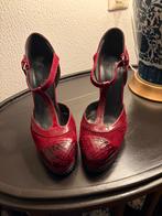Bordeauxrode hakken/pumps Barbara Bui mt 41, Kleding | Dames, Ophalen of Verzenden, Zo goed als nieuw