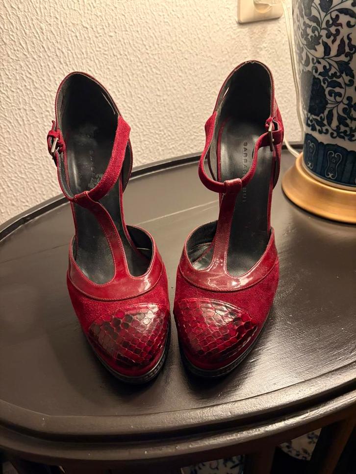 Bordeauxrode hakken/pumps Barbara Bui mt 41, Kleding | Dames, Schoenen, Zo goed als nieuw, Ophalen of Verzenden