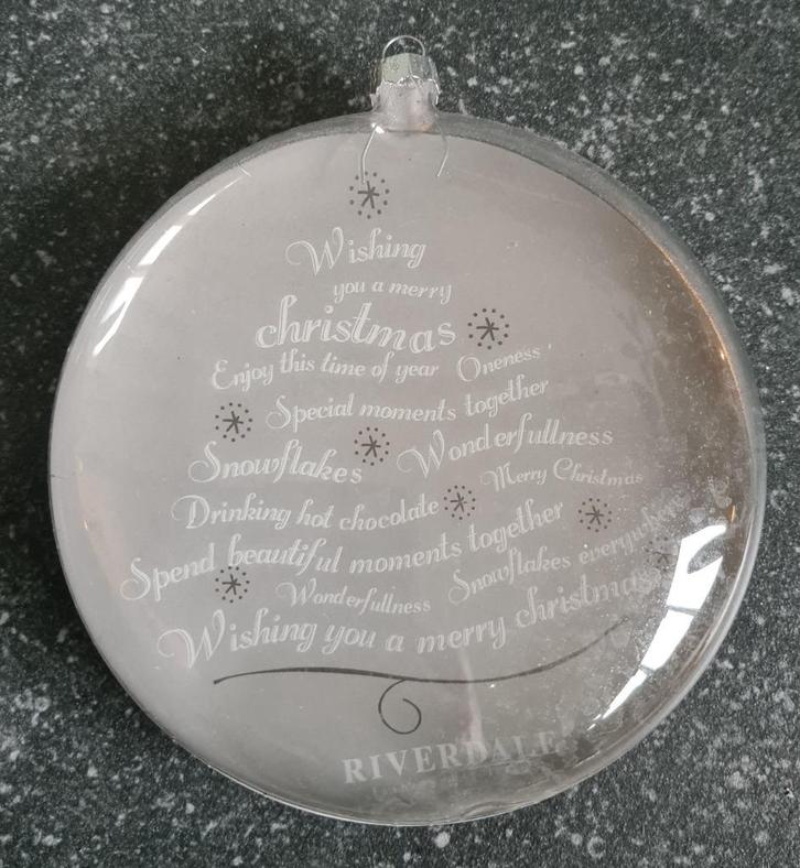 Glazen Riverdale kerstbal met een diameter van 13cm, Diversen, Kerst, Zo goed als nieuw, Ophalen of Verzenden