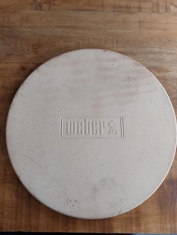 Weber Pizzasteen + metalen pizza schepper. beschikbaar voor biedingen