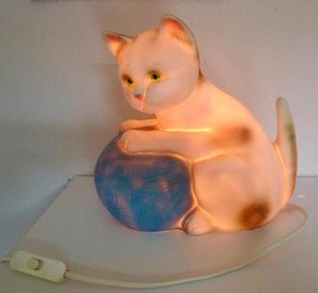 Vintag Kinderlamp, spelende kat, duits "Heico". beschikbaar voor biedingen