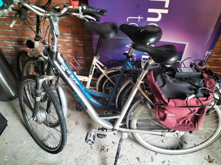 3 fietsen (waaronder elektrische), Fietsen en Brommers, Elektrische fietsen, Gebruikt, Overige merken, 55 tot 59 cm, Minder dan 30 km per accu