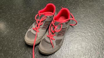 Kinder berg wandelschoenen quechua. Maat 34 beschikbaar voor biedingen