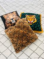 3 Sierkussens met Dierenprint, Huis en Inrichting, Woonaccessoires | Kussens, Ophalen of Verzenden, Zo goed als nieuw, Bruin, Vierkant