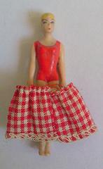 Miniatuurversie van de originele Barbiepop 1965 met rokje, Ophalen of Verzenden, Gebruikt, Pop