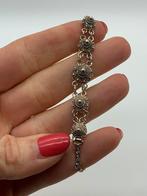 T101 Prachtige zilveren armband zeeuwse knoop, Sieraden, Tassen en Uiterlijk, Antieke sieraden, Ophalen of Verzenden, Zilver, Armband