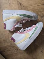 Sneakers van nike voor dames maat 38, Kleding | Dames, Schoenen, Nike, Ophalen of Verzenden, Sneakers of Gympen, Zo goed als nieuw