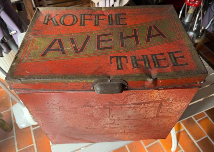 AVEHA  blik  Zeer oud:  Andre van Hilst.  reclame item, Verzamelen, Blikken, Gebruikt, Koffie, Overige merken, Ophalen of Verzenden
