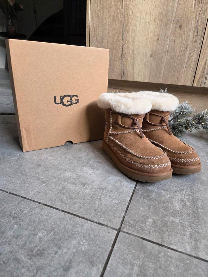 Uggs alpine maat 38, Kleding | Dames, Schoenen, Zo goed als nieuw, Bruin, Ophalen of Verzenden