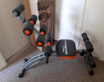 Wonder Core buiktrainer beschikbaar voor biedingen