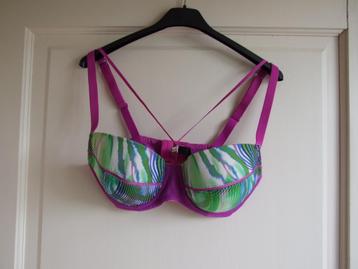 Sapph zgan kleurrijk lingeriesetje 75D/L beschikbaar voor biedingen