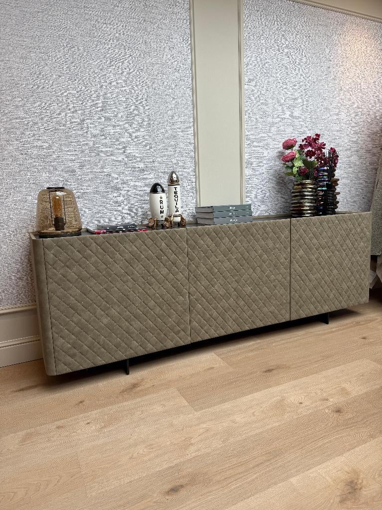 UITVERKOOP - Eforma Alma Diamond dressoir Nubuck leder, Glas, Ophalen of Verzenden, 200 cm of meer, Italiaans