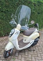 Mooie sym, Fietsen en Brommers, Scooters | SYM, Ophalen of Verzenden, Zo goed als nieuw, Benzine, Overige modellen