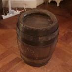 Antiek wijnvat te gebruiken als bijzettafel, Ophalen