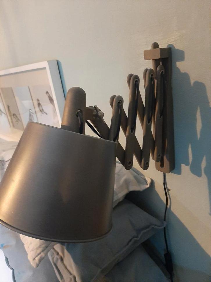 2 dezelfde schaarlampen van ijzer/staal, Huis en Inrichting, Lampen | Wandlampen, Gebruikt, Hout, Ophalen